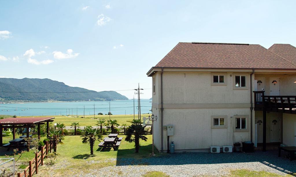 American village Pension Manoa Namhae Camera foto